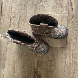 Cowgirl sparkling boots girls/kids size 10